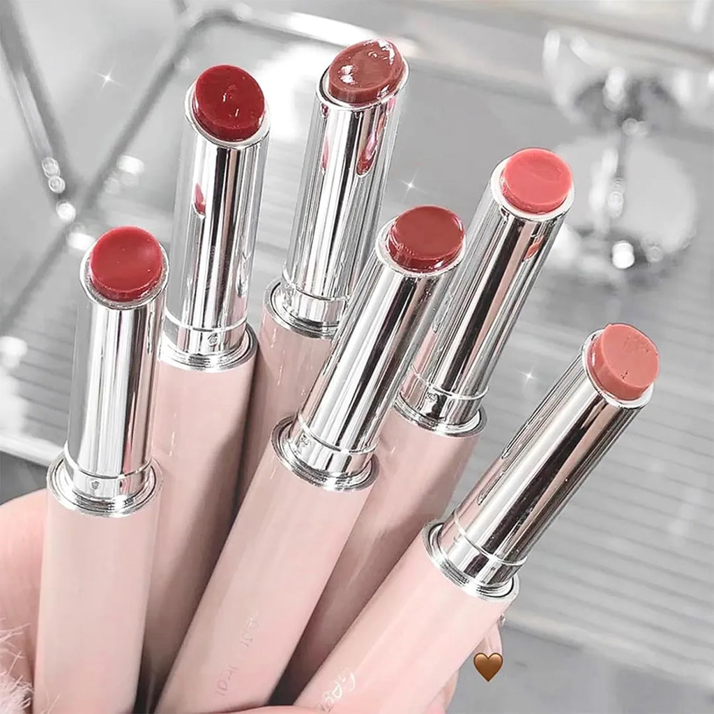 Moisturizing waterproof lip glaze in beautiful shades of pink