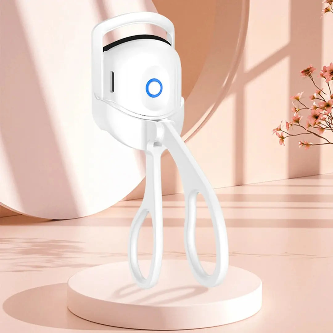 portable eyelash curler for makeup routine 